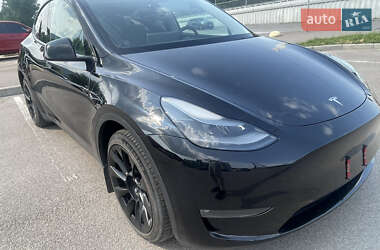 Позашляховик / Кросовер Tesla Model Y 2023 в 