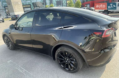 Позашляховик / Кросовер Tesla Model Y 2023 в 