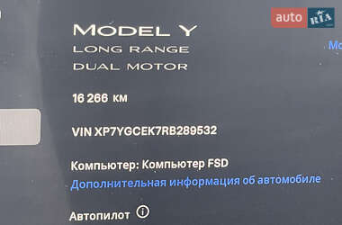 Позашляховик / Кросовер Tesla Model Y 2023 в 