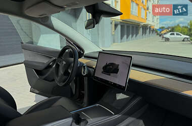 Внедорожник / Кроссовер Tesla Model Y 2022 в 