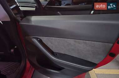 Внедорожник / Кроссовер Tesla Model Y 2022 в 