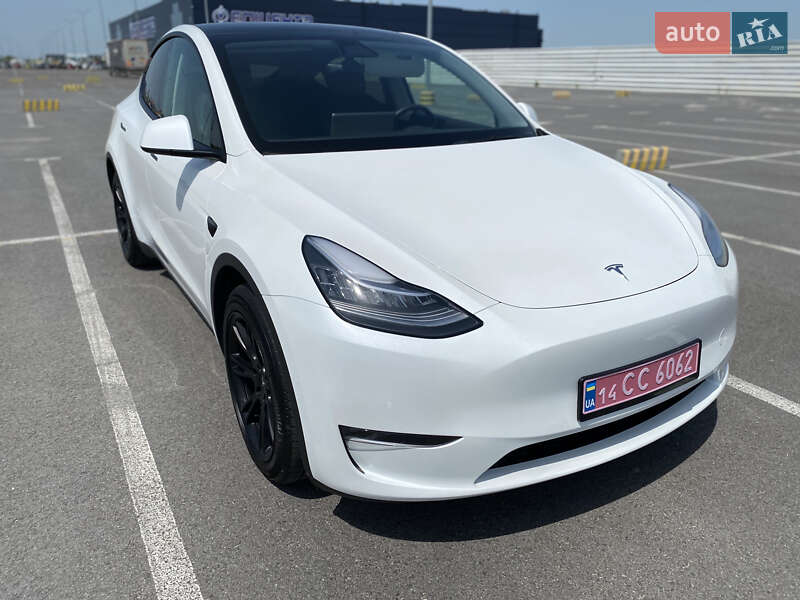 Внедорожник / Кроссовер Tesla Model Y 2021 в Львове