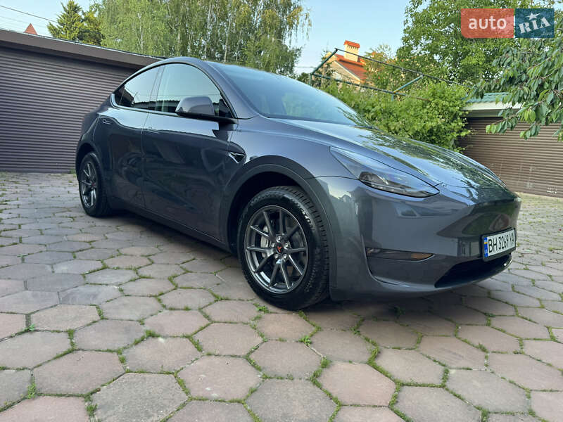 Внедорожник / Кроссовер Tesla Model Y 2023 в 