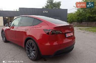 Позашляховик / Кросовер Tesla Model Y 2021 в 