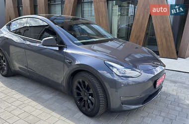 Внедорожник / Кроссовер Tesla Model Y 2021 в 