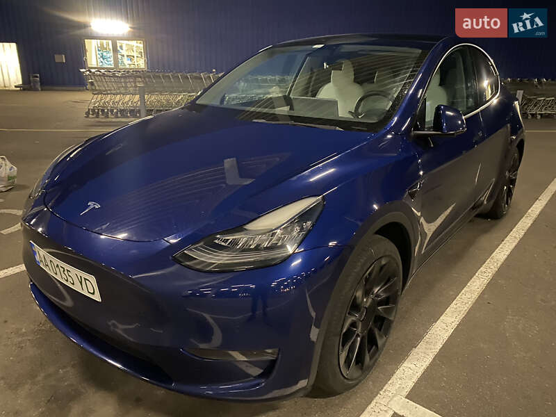 Tesla Model Y 2021