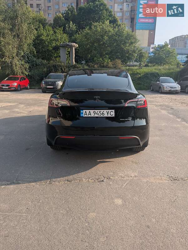 Внедорожник / Кроссовер Tesla Model Y 2023 в Киеве