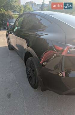 Внедорожник / Кроссовер Tesla Model Y 2023 в 