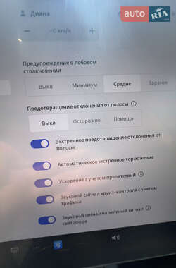 Внедорожник / Кроссовер Tesla Model Y 2022 в 