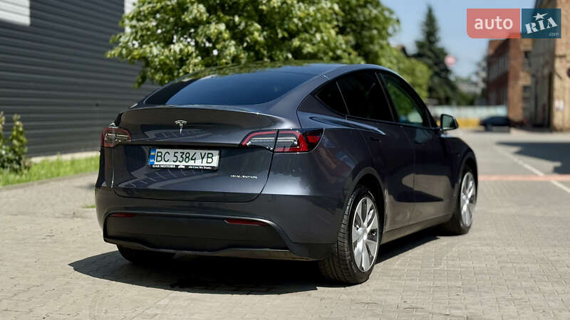 Внедорожник / Кроссовер Tesla Model Y 2023 в Львове