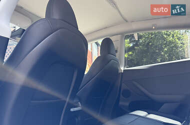 Позашляховик / Кросовер Tesla Model Y 2023 в 