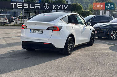 Внедорожник / Кроссовер Tesla Model Y 2021 в 