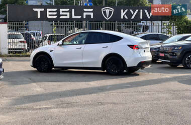 Внедорожник / Кроссовер Tesla Model Y 2021 в 