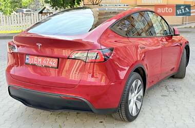 Внедорожник / Кроссовер Tesla Model Y 2021 в 