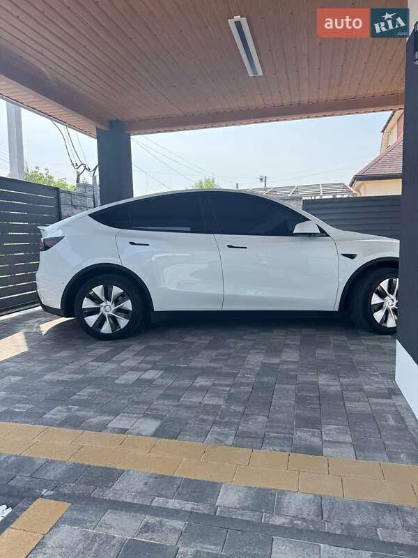 Внедорожник / Кроссовер Tesla Model Y 2022 в Луцке