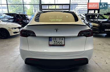 Внедорожник / Кроссовер Tesla Model Y 2024 в 