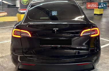 Внедорожник / Кроссовер Tesla Model Y 2021 в 