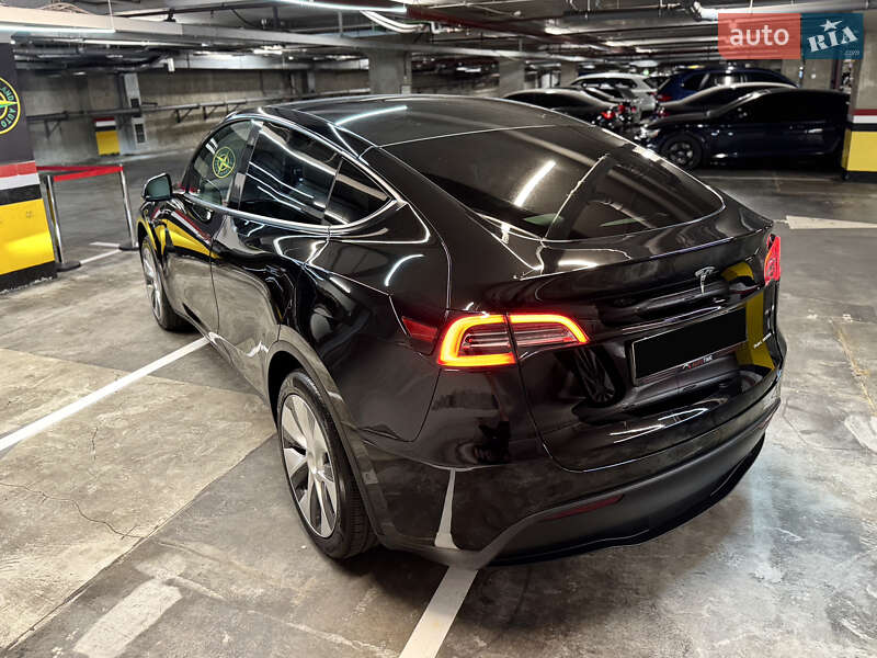 Внедорожник / Кроссовер Tesla Model Y 2021 в Днепре