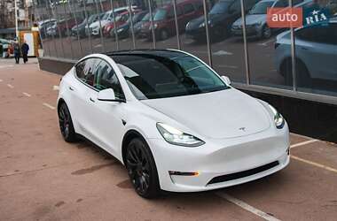Внедорожник / Кроссовер Tesla Model Y 2022 в 