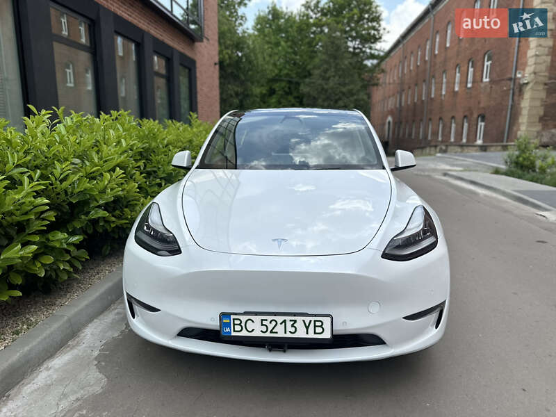 Позашляховик / Кросовер Tesla Model Y 2020 в Львові