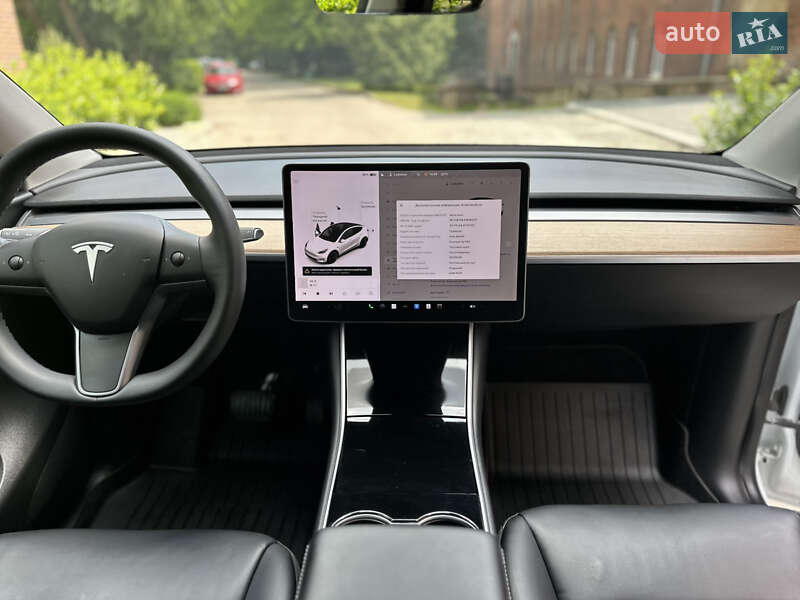 Позашляховик / Кросовер Tesla Model Y 2020 в Львові