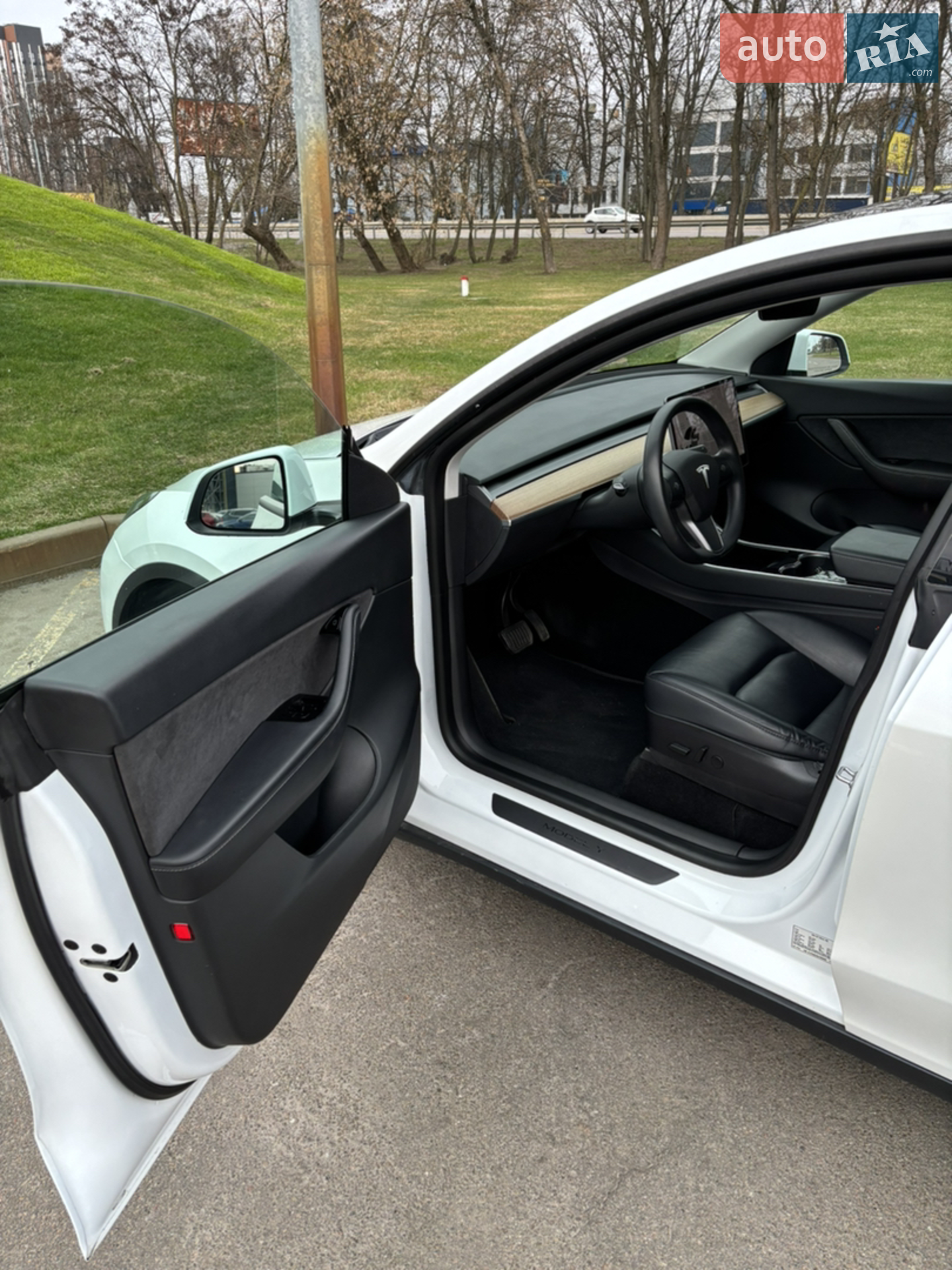2020 Tesla Model Y - мініатюра 15