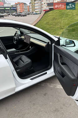 Внедорожник / Кроссовер Tesla Model Y 2020 в Киеве