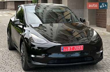 Позашляховик / Кросовер Tesla Model Y 2023 в 