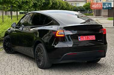 Позашляховик / Кросовер Tesla Model Y 2023 в 