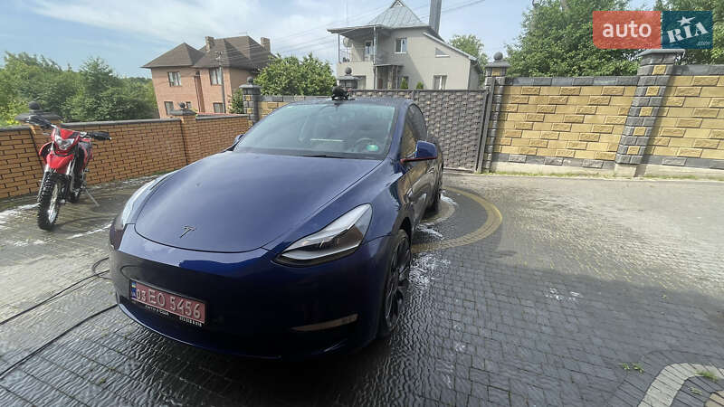 Внедорожник / Кроссовер Tesla Model Y 2021 в Луцке