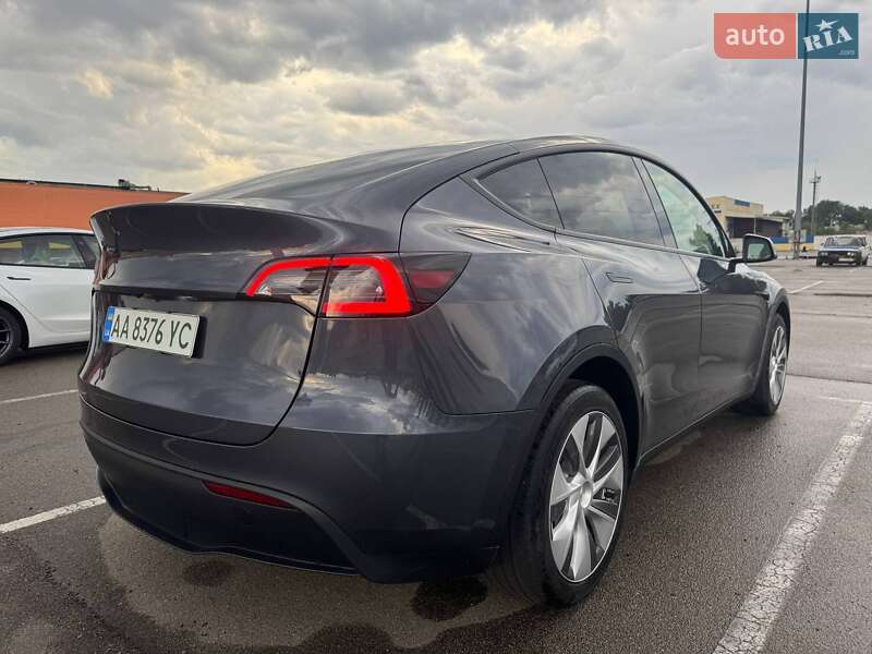 Внедорожник / Кроссовер Tesla Model Y 2022 в Киеве