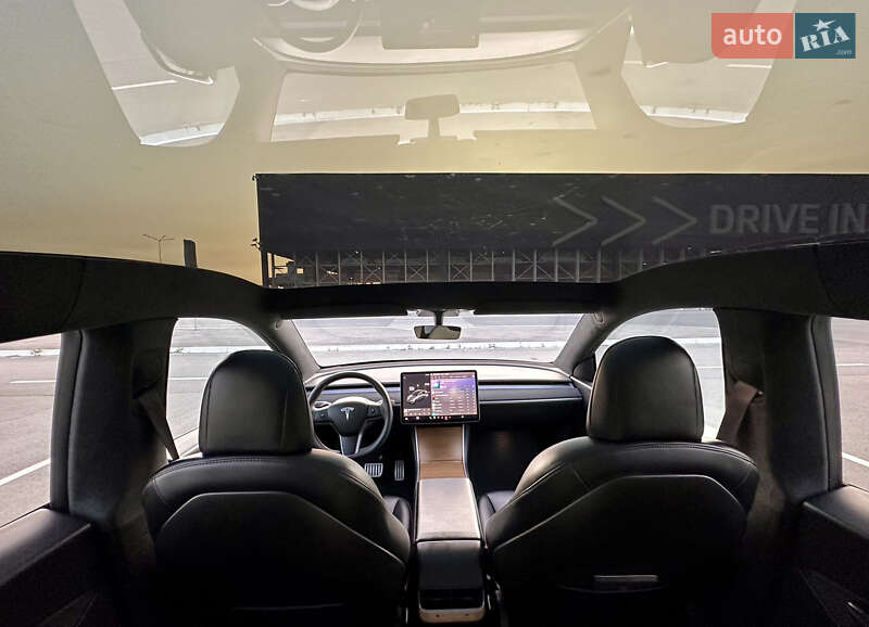 Позашляховик / Кросовер Tesla Model Y 2020 в Дніпрі