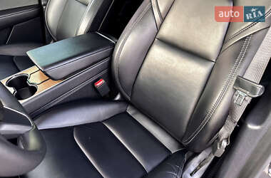 Позашляховик / Кросовер Tesla Model Y 2020 в 
