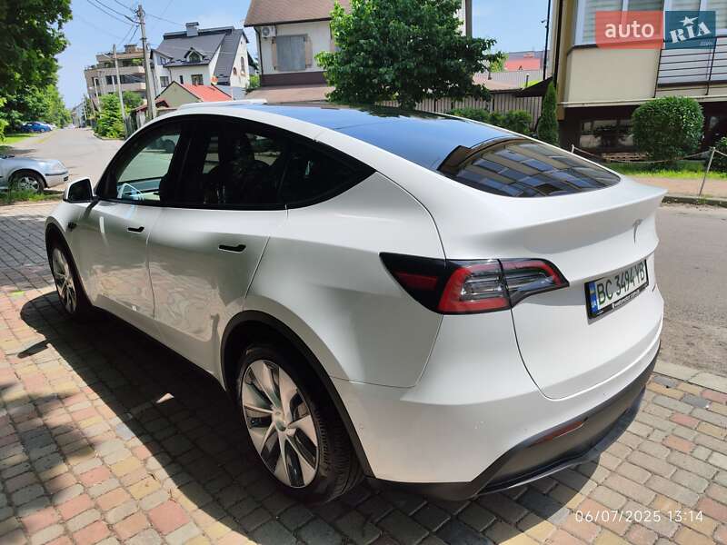Внедорожник / Кроссовер Tesla Model Y 2020 в Львове