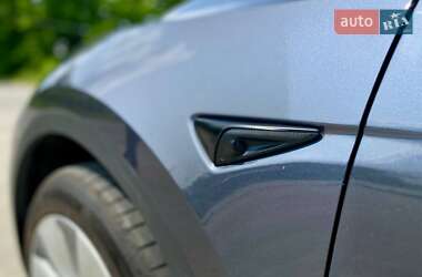Внедорожник / Кроссовер Tesla Model Y 2022 в 