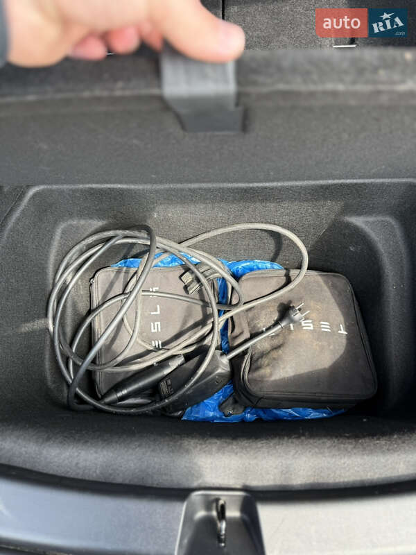 Внедорожник / Кроссовер Tesla Model Y 2022 в Киеве фото 15 Внедорожник / Кроссовер Tesla Model Y 2022 в Киеве