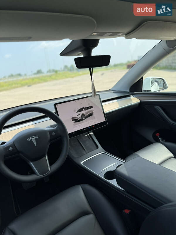 Внедорожник / Кроссовер Tesla Model Y 2022 в Киеве фото 26 Внедорожник / Кроссовер Tesla Model Y 2022 в Киеве