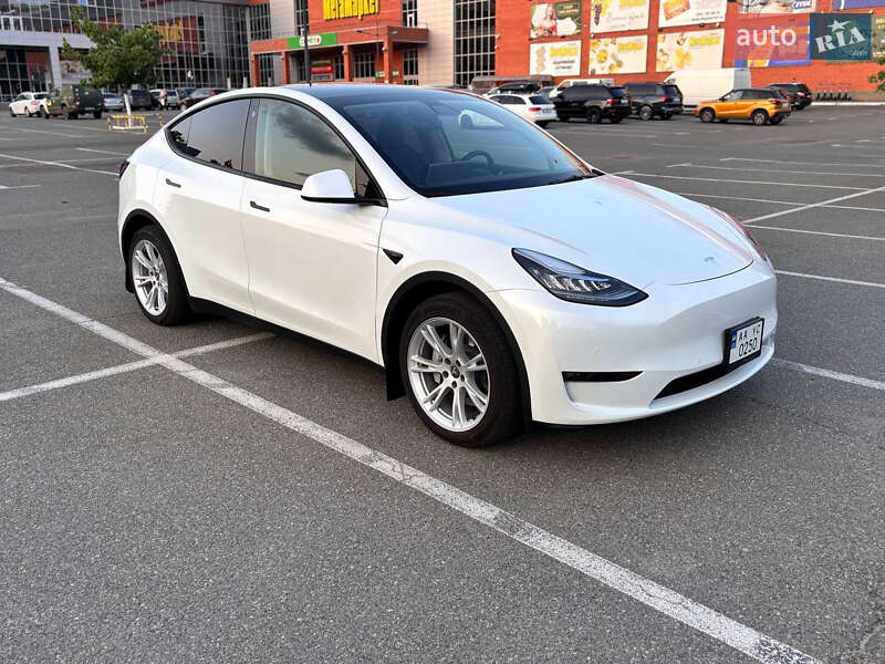 Внедорожник / Кроссовер Tesla Model Y 2021 в Киеве фото 2 Внедорожник / Кроссовер Tesla Model Y 2021 в Киеве