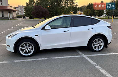 Внедорожник / Кроссовер Tesla Model Y 2021 в 