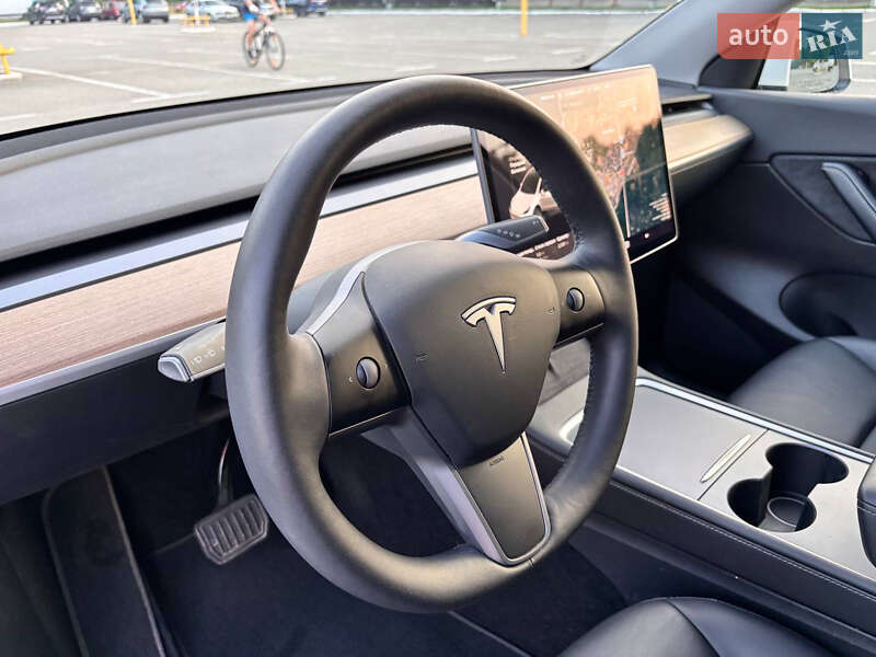 Внедорожник / Кроссовер Tesla Model Y 2021 в Киеве фото 6 Внедорожник / Кроссовер Tesla Model Y 2021 в Киеве
