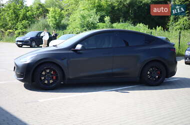 Внедорожник / Кроссовер Tesla Model Y 2021 в 