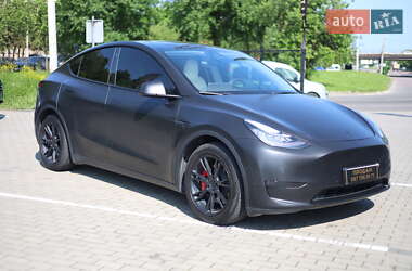 Внедорожник / Кроссовер Tesla Model Y 2021 в 
