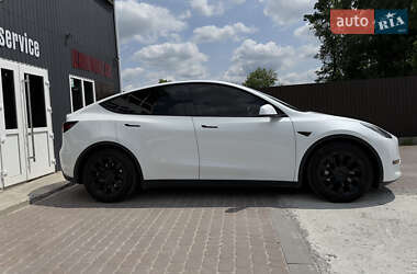 Внедорожник / Кроссовер Tesla Model Y 2021 в 