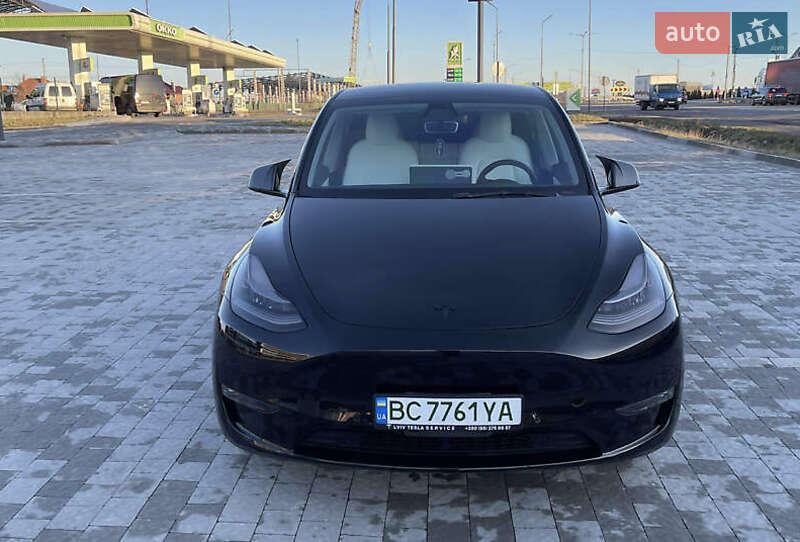 Позашляховик / Кросовер Tesla Model Y 2021 в Львові