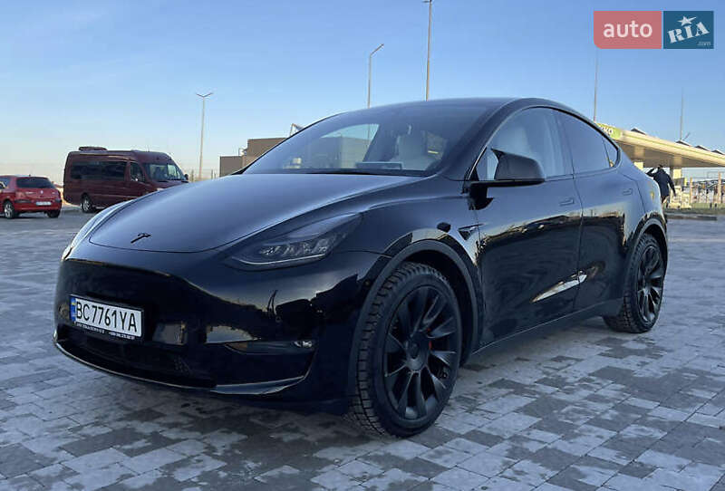 Позашляховик / Кросовер Tesla Model Y 2021 в Львові
