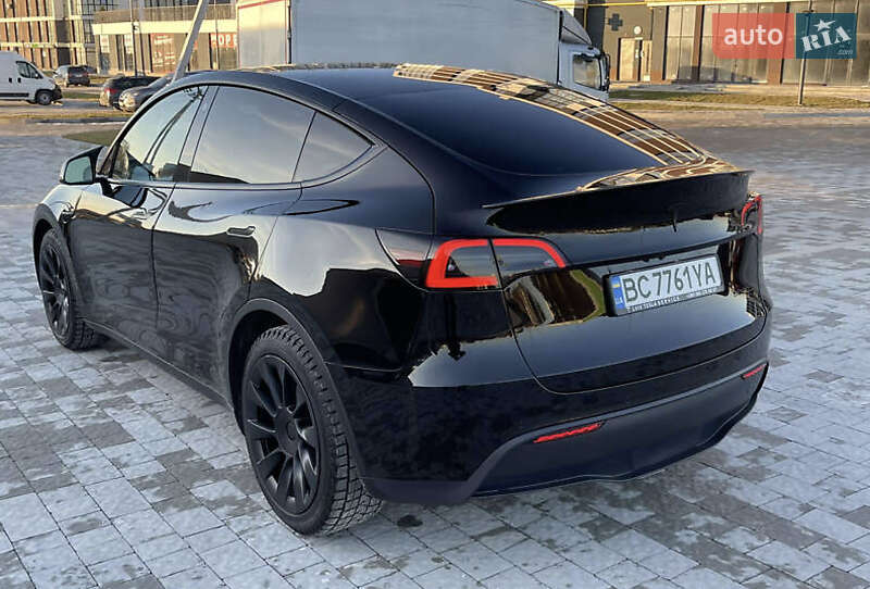 Позашляховик / Кросовер Tesla Model Y 2021 в Львові