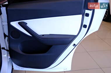 Внедорожник / Кроссовер Tesla Model Y 2022 в 