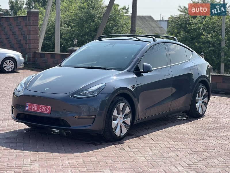 Позашляховик / Кросовер Tesla Model Y 2021 в 