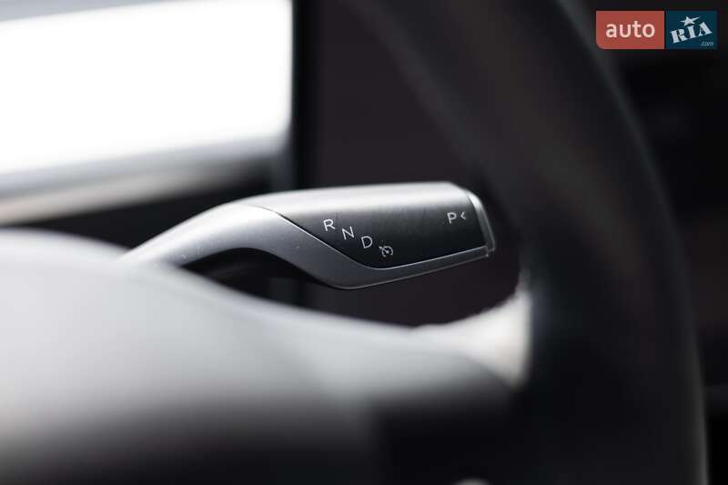 Внедорожник / Кроссовер Tesla Model Y 2024 в Львове