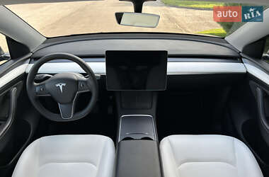 Внедорожник / Кроссовер Tesla Model Y 2023 в 